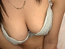 ロスでナンパしたやせ巨乳女子大生が頼んでもないのにイラマチオしてくるめちゃ性格良し子ちゃんだった　リリー（１８歳）　サンプル画像05